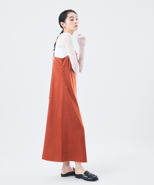 Muscat(マスカット)の「サテンキャミソールワンピース(ワンピース・レディース・ブラック/ライトグレー/レンガ・F)」の15枚目の写真