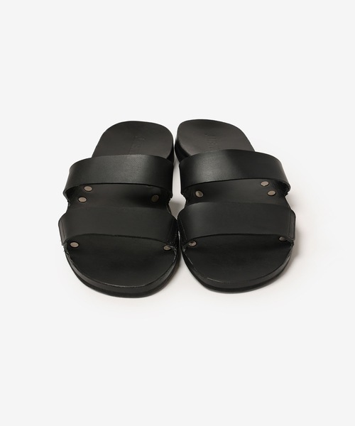 ATTACHMENT(アタッチメント)の「スムースレザー スライドサンダル / SMOOTH LEATHER SLIDE SANDAL(サンダル・メンズ・ブラック/カーキブラウン・43/42/41)」の1枚目の写真