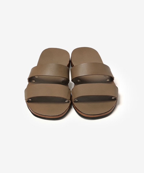 ATTACHMENT(アタッチメント)の「スムースレザー スライドサンダル / SMOOTH LEATHER SLIDE SANDAL(サンダル・メンズ・ブラック/カーキブラウン・43/42/41)」の2枚目の写真