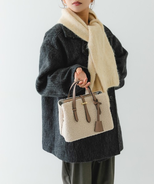 RODE SKO(ロデスコ)の「チャーム付ボアミニバッグ(ハンドバッグ・レディース・グレー/オフホワイト・ONE)」の6枚目の写真