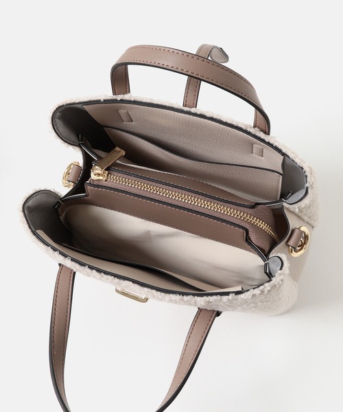 RODE SKO(ロデスコ)の「チャーム付ボアミニバッグ(ハンドバッグ・レディース・グレー/オフホワイト・ONE)」の21枚目の写真