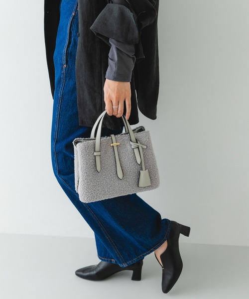 RODE SKO(ロデスコ)の「チャーム付ボアミニバッグ(ハンドバッグ・レディース・グレー/オフホワイト・ONE)」の13枚目の写真