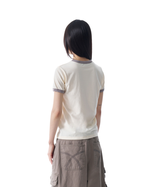 AAKAM(アーカム)の「Logo Patch Ringer Top (Cream-Gray)(Tシャツ/カットソー・レディース・その他・1/2)」の5枚目の写真