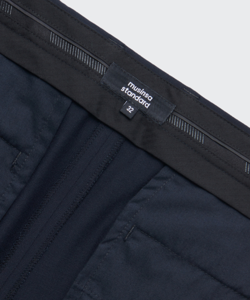 MUSINSA STANDARD（ムシンサスタンダード）の「テーパード隠しバンディングクロップドスラックス[ネイビー]（スラックス・メンズ・その他・30/31/26/27/28/29/42/40/38/36/34/33/32）」の4枚目の写真