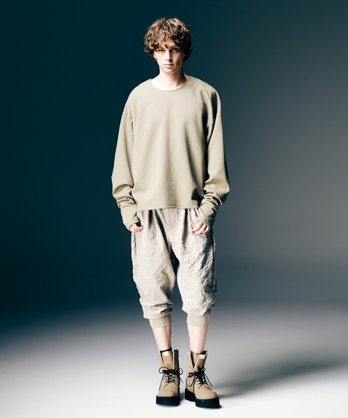 glamb(グラム)の「Wide Sleeves Smooth Cutsew / ワイドスリーブスムースカットソー(Tシャツ/カットソー・メンズ・ベージュ/ブラック/ブルー・S/M/L)」の5枚目の写真