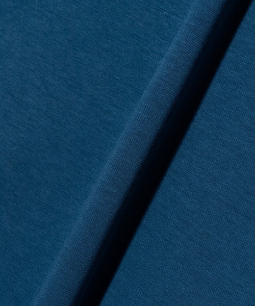 glamb(グラム)の「Wide Sleeves Smooth Cutsew / ワイドスリーブスムースカットソー(Tシャツ/カットソー・メンズ・ベージュ/ブラック/ブルー・S/M/L)」の16枚目の写真