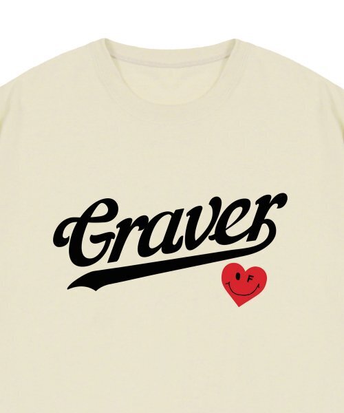 GRAVER（グレーバー）の「[UNISEX]ベースボールのロゴハートスマイル半袖_サンドベージュ（Tシャツ/カットソー・レディース・ベージュ・MEDIUM/LARGE/X-LARGE/SMALL）」の3枚目の写真
