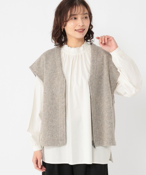 studio CLIP(スタディオクリップ)の「襟シャーリングレースブラウス(シャツ/ブラウス・レディース・チャコール/ライトグレー/オフホワイト・FREE)」の4枚目の写真