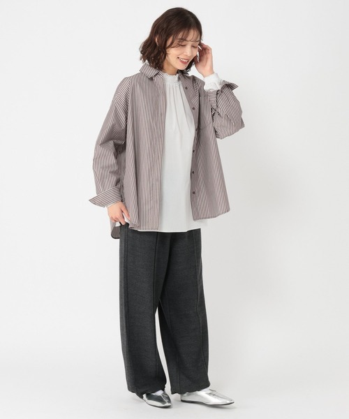 studio CLIP(スタディオクリップ)の「襟シャーリングレースブラウス(シャツ/ブラウス・レディース・チャコール/ライトグレー/オフホワイト・FREE)」の11枚目の写真