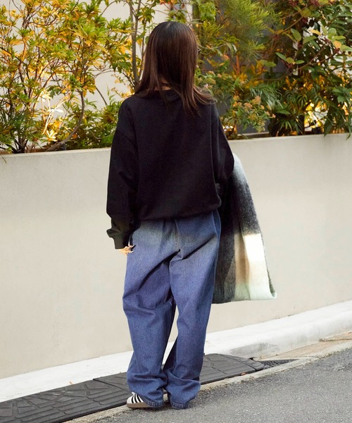 Calvin Klein（カルバン・クライン）の「Calvin Klein/カルバンクライン LS MONOLOGO FRENCH TERRY RLXD CREW モノグラムロゴ クルーネックスウェット（スウェット・レディース・ブラック・S/M/L）」の8枚目の写真