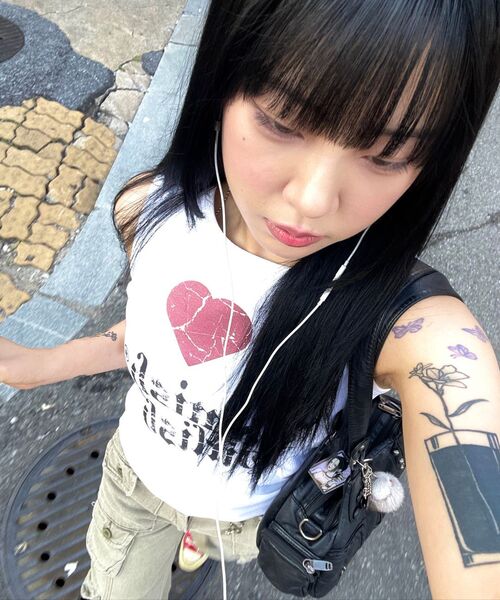 DAMISH(ダミシュ)の「ガーリークラックハートタンクトップ_ブラック(Tシャツ/カットソー・レディース・ブラック・FREE)」の8枚目の写真