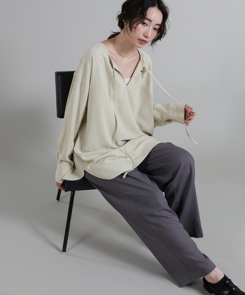 select MOCA Et(セレクトモカエト)の「【Et】Tuck Ribbon Key Neck Blouse(シャツ/ブラウス・レディース・ブラック/ベージュ・FREE)」の10枚目の写真