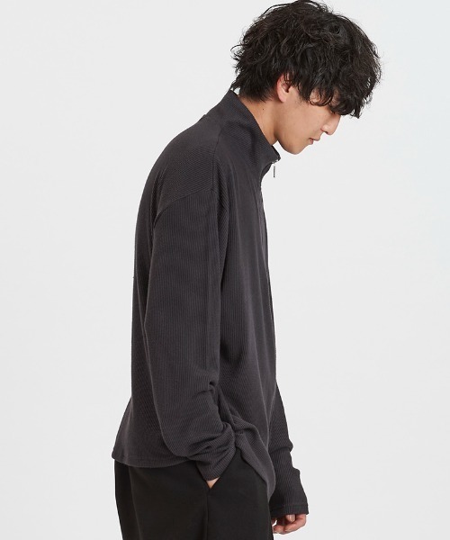 NO ID.(ノーアイディ)の「mlt5524-テレコハーフZIP-BIG-PO プルオーバー(857006-383T)(Tシャツ/カットソー・メンズ・ホワイト/グレー/ブラック・2/1)」の10枚目の写真