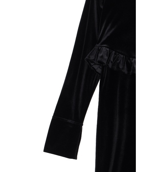 Ameri（アメリ）の「UND OFF SHOULDER VELOUR CARDIGAN SET DRE（ドレス・レディース・ブラック/ミント・MEDIUM/SMALL）」の19枚目の写真