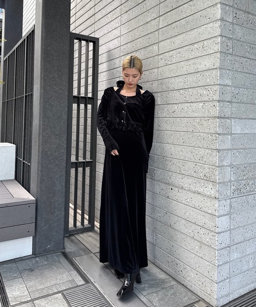 Ameri（アメリ）の「UND OFF SHOULDER VELOUR CARDIGAN SET DRE（ドレス・レディース・ブラック/ミント・MEDIUM/SMALL）」の3枚目の写真
