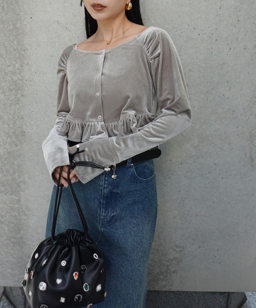 Ameri（アメリ）の「UND OFF SHOULDER VELOUR CARDIGAN SET DRE（ドレス・レディース・ブラック/ミント・MEDIUM/SMALL）」の11枚目の写真