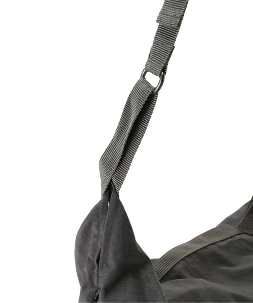SLOW(スロウ)の「SLOW(スロウ)packer 2way shoulder bag L(ショルダーバッグ・メンズ・ブラック/グレー・F)」の10枚目の写真