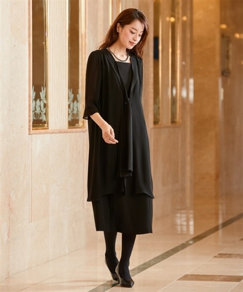 nissen（ニッセン）の「【喪服・礼服】洗える防しわフォーマルアンサンブル風前開きワンピース＜大きいサイズ有＞（スーツセット・レディース・ブラック・15号/17号/19号/7号/9号/11号）」の2枚目の写真