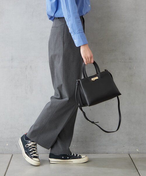 BIRTHDAY BAR(バースデイバー)の「【cache cache カシュカシュ】三層2wayトートバッグ(トートバッグ・レディース・ベージュ/ブラック・0)」の4枚目の写真