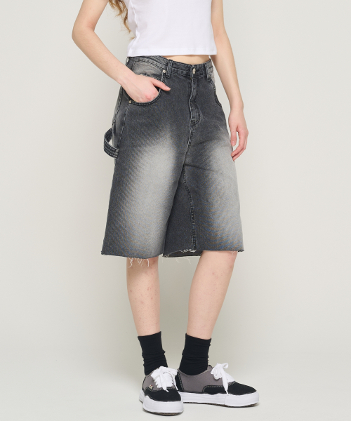CARGOBROS FOR WOMAN(カーゴブロスフォーウィメン)の「フェイドウォッシングカーゴバミューダパンツ(ブラック)(その他パンツ・レディース・その他・LARGE/MEDIUM/SMALL)」の3枚目の写真