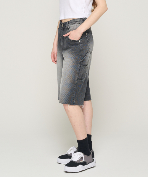 CARGOBROS FOR WOMAN(カーゴブロスフォーウィメン)の「フェイドウォッシングカーゴバミューダパンツ(ブラック)(その他パンツ・レディース・その他・LARGE/MEDIUM/SMALL)」の4枚目の写真