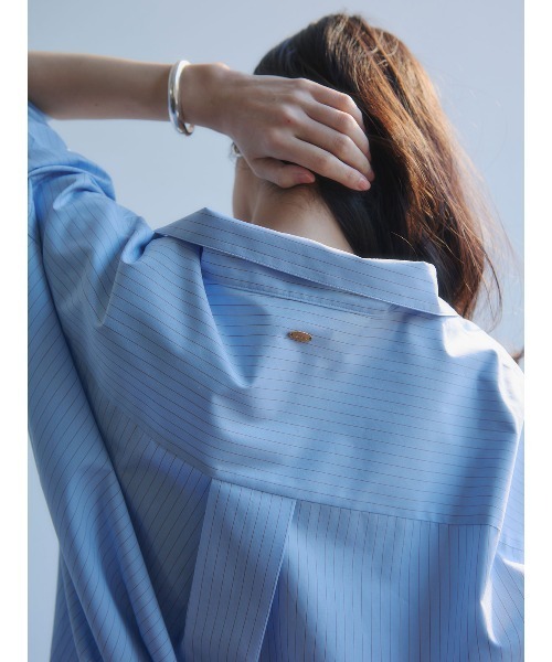 anuans(アニュアンス)の「【STRIPE】スタンダードシャツ(シャツ/ブラウス・レディース・サックスブルー/ブラウン・F)」の5枚目の写真