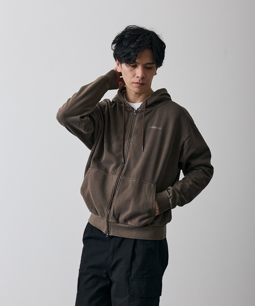 improves(インプローブス)の「ピグメント スウェット ジップパーカー(パーカー・メンズ・ブラック/ブラウン・SMALL/MEDIUM/LARGE/X-LARGE)」の15枚目の写真