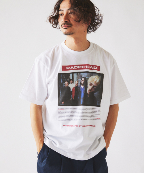 JOURNAL STANDARD relume（ジャーナルスタンダード　レリューム）の「【THE CULTURE CODE】レディオヘッド by Kevin Cummins フォトTシャツ（Tシャツ/カットソー・メンズ・ブラック系その他/ホワイト系その他/ホワイト・LARGE/MEDIUM）」の21枚目の写真