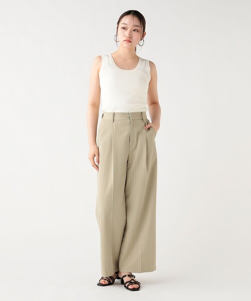 BEAMS HEART（ビームスハート）の「メタルチャーム ニットタンク（タンクトップ・レディース・ブラック/オフホワイト/ネイビー/ブラウン・FREE）」の5枚目の写真