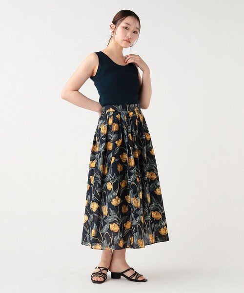 BEAMS HEART（ビームスハート）の「メタルチャーム ニットタンク（タンクトップ・レディース・ブラック/オフホワイト/ネイビー/ブラウン・FREE）」の15枚目の写真