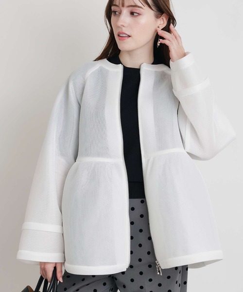 PICCIN PERLA（ピッチンペルラ）の「シアーボンディングジャケット（ノーカラージャケット・レディース・オフホワイト/ブラック・M）」の3枚目の写真