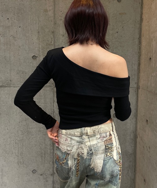 ROGER AND RAW(ロジャーアンドロウ)の「アイレットデザインワンショルダートップス(Tシャツ/カットソー・レディース・グレー/ブラック/ホワイト・FREE)」の13枚目の写真
