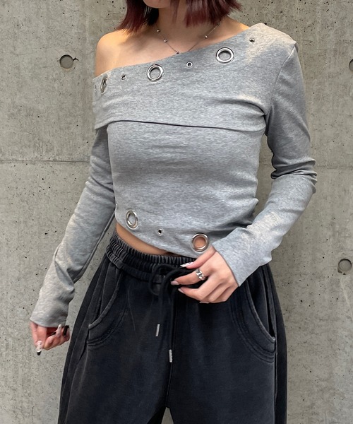 ROGER AND RAW(ロジャーアンドロウ)の「アイレットデザインワンショルダートップス(Tシャツ/カットソー・レディース・グレー/ブラック/ホワイト・FREE)」の8枚目の写真