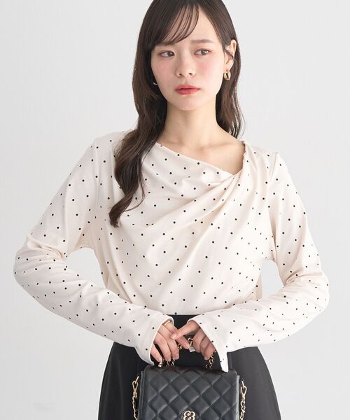 earth music&ecology(アースミュージックアンドエコロジー)の「アソートドレーププルオーバー(Tシャツ/カットソー・レディース・ピンク/ブラック/グレー系その他5/ドット・FREE)」の1枚目の写真