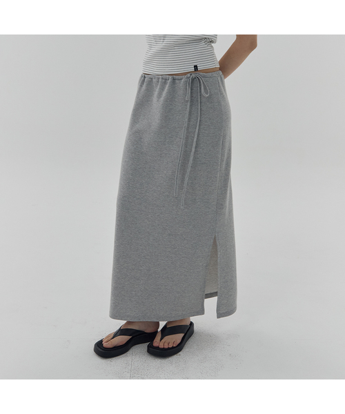 DEARSTALKER(ディアストーカー)の「D. BASIC SIDE SLIT MAXI SKIRT - 2 COLOR(スカート・レディース・ライトグレー/ブラック・FREE)」の1枚目の写真