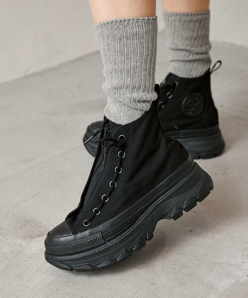CONVERSE(コンバース)の「CONVERSE/コンバース ALL STAR TREKWAVE CENTERZIP HI/オールスター トレックウエーブ センタージップ 厚底スニーカー 限定展開(スニーカー・レディース・チャコールグレー/ブラック・25.0cm/24.0cm/23.0cm)」の4枚目の写真