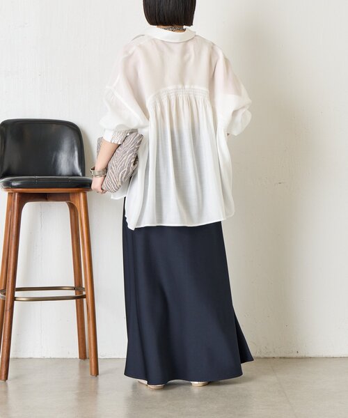 Jena espace merveilleux(ジェナ エスパスメルヴェイユ)の「【ドライタッチ/通気性◎】バックシャーリングシャツ(シャツ/ブラウス・レディース・チャコールグレー/パープル/グレー/オフホワイト/イエロー・FREE)」の8枚目の写真