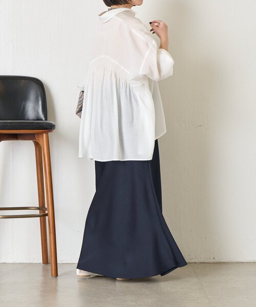 Jena espace merveilleux(ジェナ エスパスメルヴェイユ)の「【ドライタッチ/通気性◎】バックシャーリングシャツ(シャツ/ブラウス・レディース・チャコールグレー/パープル/グレー/オフホワイト/イエロー・FREE)」の9枚目の写真