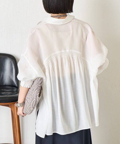 Jena espace merveilleux(ジェナ エスパスメルヴェイユ)の「【ドライタッチ/通気性◎】バックシャーリングシャツ(シャツ/ブラウス・レディース・チャコールグレー/パープル/グレー/オフホワイト/イエロー・FREE)」の15枚目の写真
