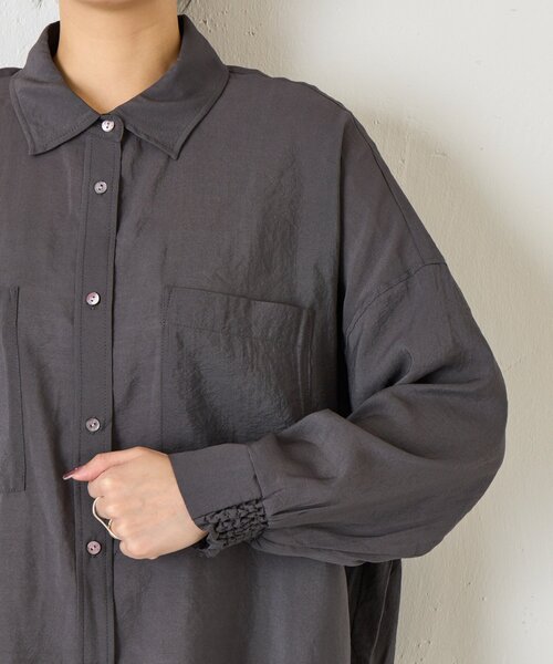 Jena espace merveilleux（ジェナ　エスパスメルヴェイユ）の「【WEB限定カラー/リバイバル】バックシャーリングシャツ（シャツ/ブラウス・レディース・チャコールグレー/パープル/グレー/オフホワイト/イエロー・FREE）」の15枚目の写真