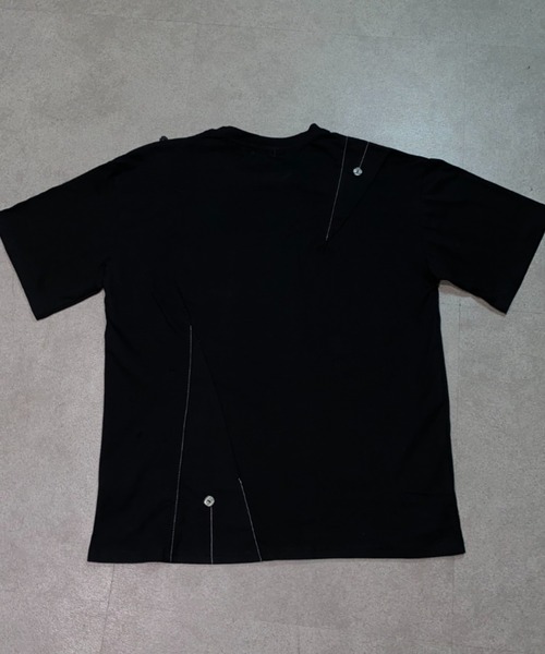 lilful(リルフル)の「【26年春夏新作】ボタンデザインギミックステッチTシャツ(Tシャツ/カットソー・メンズ・ブラック・L/M)」の16枚目の写真
