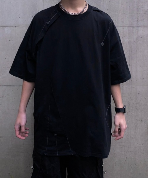 lilful(リルフル)の「【26年春夏新作】ボタンデザインギミックステッチTシャツ(Tシャツ/カットソー・メンズ・ブラック・L/M)」の12枚目の写真