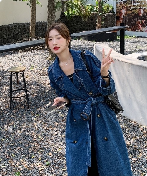 I.O.E(アイオイ)の「デニム トレンチコート ロング丈(トレンチコート・レディース・ブルー・LARGE/MEDIUM/X-LARGE)」の19枚目の写真