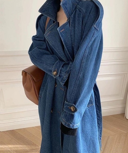 I.O.E(アイオイ)の「デニム トレンチコート ロング丈(トレンチコート・レディース・ブルー・LARGE/MEDIUM/X-LARGE)」の3枚目の写真