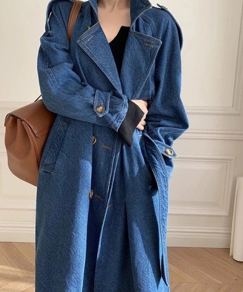 I.O.E(アイオイ)の「デニム トレンチコート ロング丈(トレンチコート・レディース・ブルー・LARGE/MEDIUM/X-LARGE)」の4枚目の写真