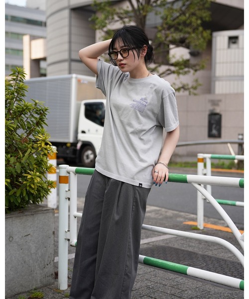 BGL(ビージーエル)の「CRACK OVAL LOGO TEE / ロゴプリント / かすれプリント / クラックロゴ / ピグメント / ヴィンテージライク 半袖Tシャツ(Tシャツ/カットソー・レディース・ブラック/ライトグレー・S/M/L)」の5枚目の写真