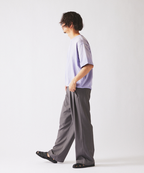 JOURNAL STANDARD relume（ジャーナルスタンダード　レリューム）の「ラフカット ミニ裏毛 半袖スウェット（Tシャツ/カットソー・メンズ・ブラック/シャーベット/バーガンディー/ベージュ系その他/ラベンダー・MEDIUM/LARGE）」の13枚目の写真