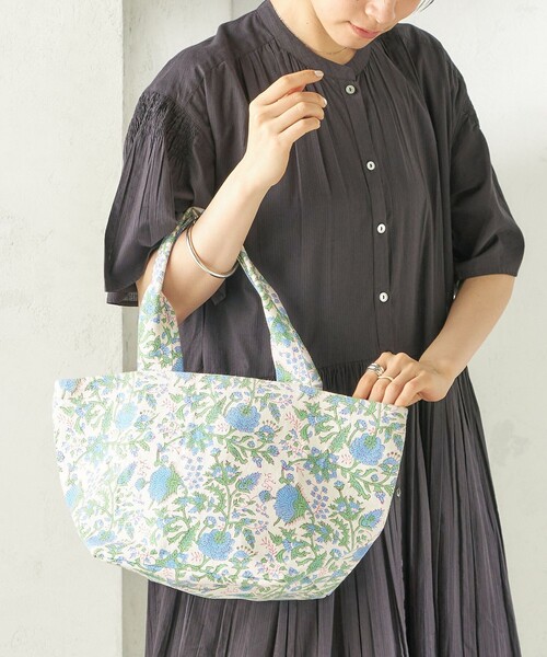 SZ Blockprints(エスゼットブロックプリント)の「【SHIPS別注】SZ BLOCKPRINTS: Lisbon Tote(トートバッグ・レディース・ライトブルー/ピンク・ONE SIZE)」の4枚目の写真