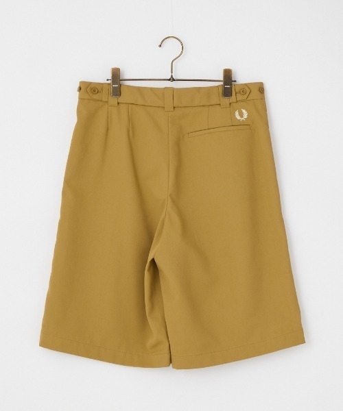 FRED PERRY（フレッドペリー）の「【WEB先行予約】[FRED PERRY/フレッドペリー]  ワンポイントロゴ刺繍 テニストラウザーバミューダショーツ（その他パンツ・レディース・ブラック/キャメル・L/M/S/XS）」の2枚目の写真