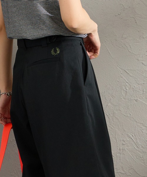 FRED PERRY（フレッドペリー）の「【WEB先行予約】[FRED PERRY/フレッドペリー]  ワンポイントロゴ刺繍 テニストラウザーバミューダショーツ（その他パンツ・レディース・ブラック/キャメル・L/M/S/XS）」の13枚目の写真